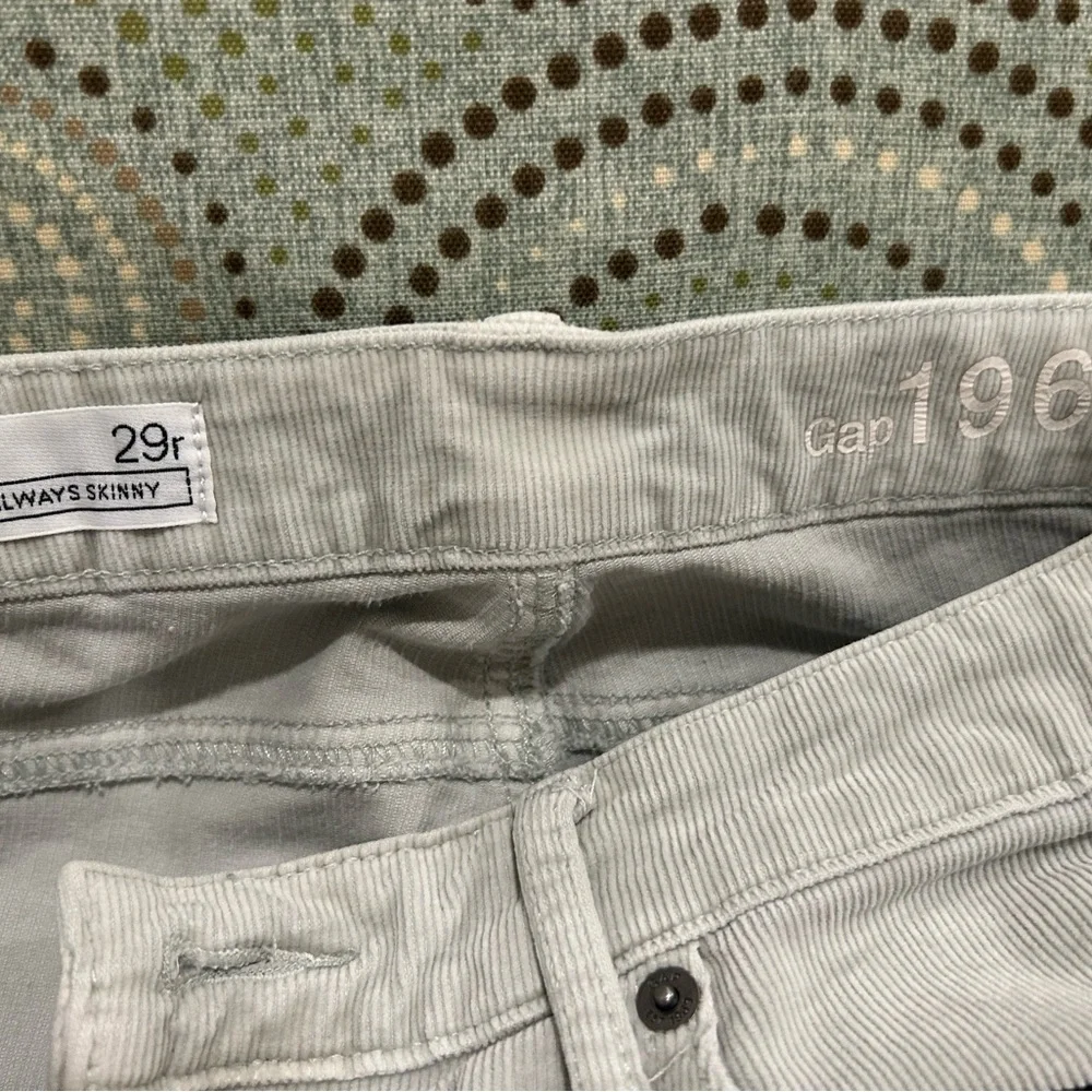Sage green corduroy jeans - Picture 2 of 2